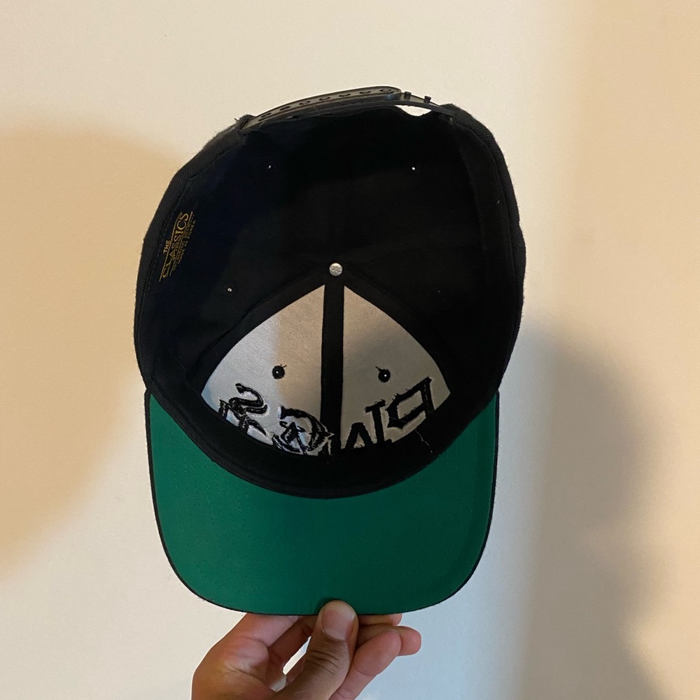 SnapBack - Picture 2 of 2